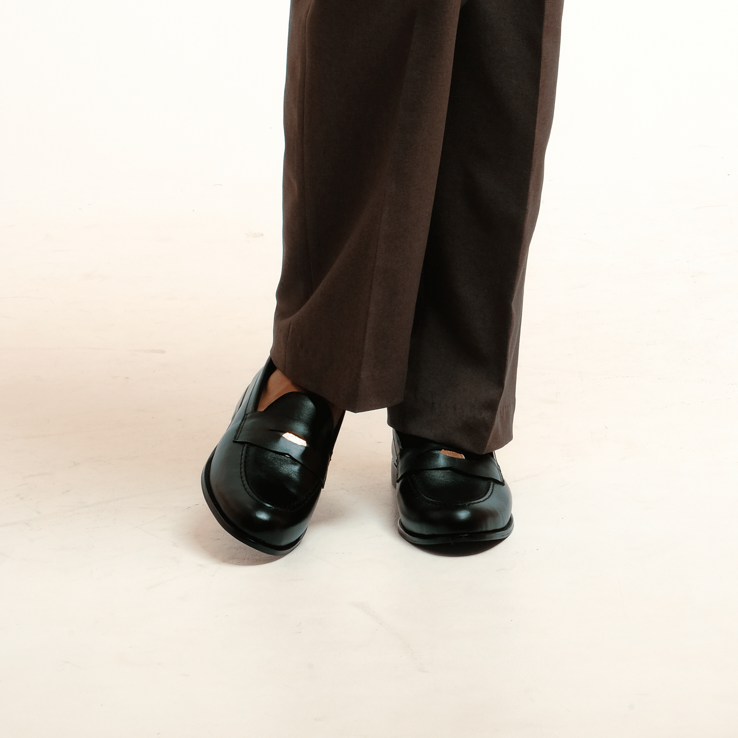 Simple Loafers: Moonless