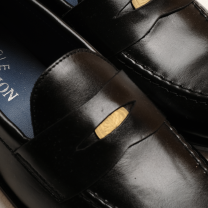 Simple Loafers: Moonless